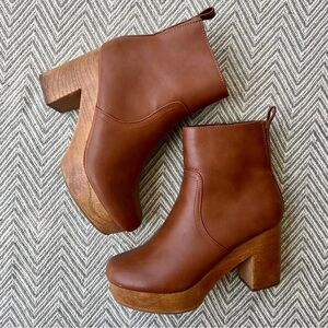 Universal Thread Platform Booties | Chestnut Brown | Size 7.5 | (like new!)